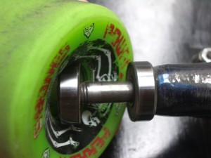 insert up to the end of the threads and twist